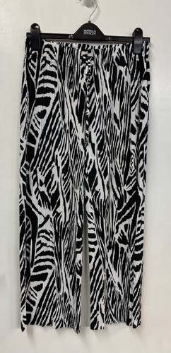 Zebra print wide - zebra, leg