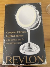 Revlon Compact Chrome Lighted