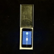 VTG Apple iPod Touch 8gb Boxed