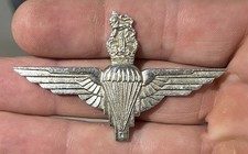 Parachute Regiment QC Anodised Plastic Military Cap Badge - Missing Tang - 62nm