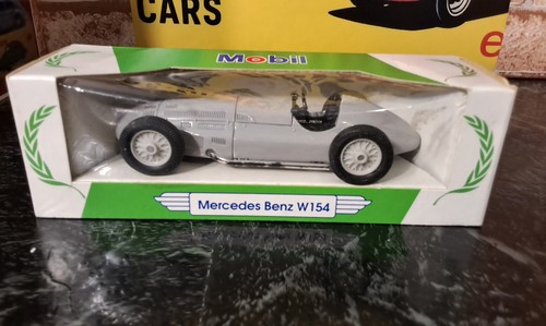 Corgi mobil performance car - corgi,