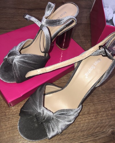 Grey velvet bow - velvet,