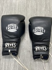 Cleto Reyes Professional 18oz Lace Up Boxing Gloves Black