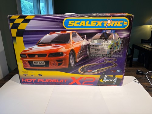 Scalextric hot pursuit set - hot,