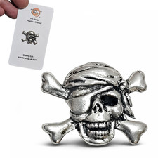 Skull crossbones pin badge - pin,