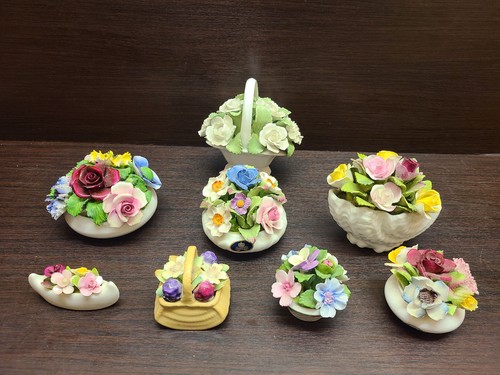 Porcelain flowers basket - , decor