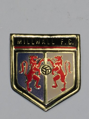 Esso foil football club badges - esso,