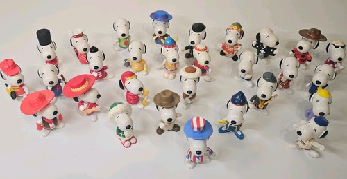 Mcdonald snoopy world tour - snoopy,