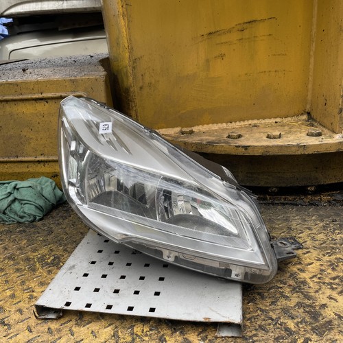 Ford kuga headlight - ford,
