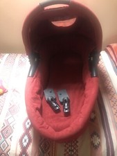 Quinny Dreami  Carrycot  Rebel Red For Buzz Or Buzz Xtra Prams Good Condition
