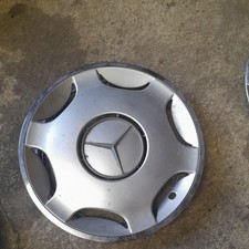 mercedes  w124 15in hub cap