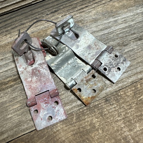 Barn door hasp - hasp, latch
