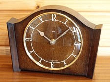 VINTAGE 25cm Smiths Mantel