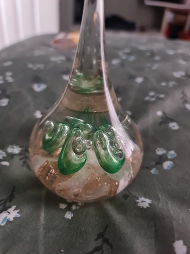 Medium sized teardrop - medium,