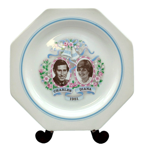 Royal family collector plate - royal,