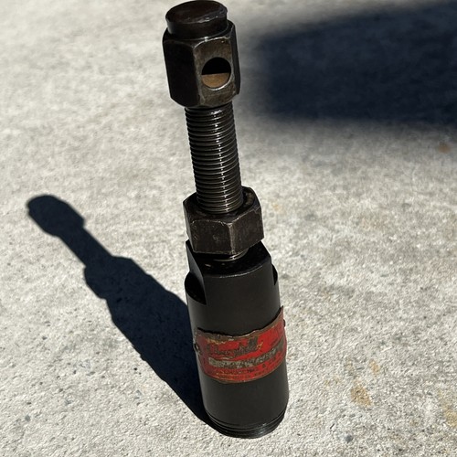 Churchill oil seal - seal, remover