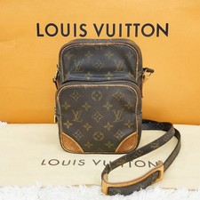 LOUIS VUITTON Shoulder Bag