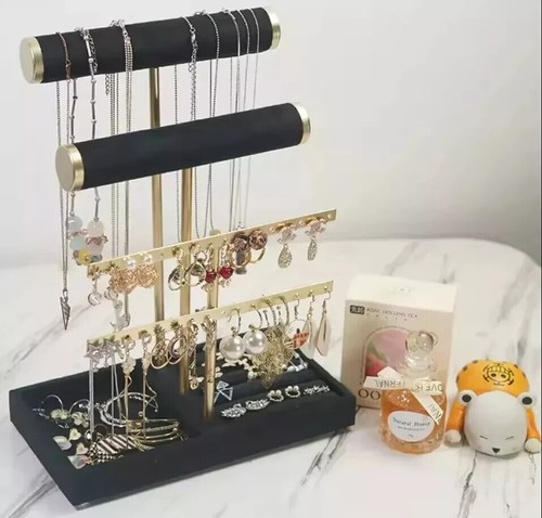 Tier bracelet display - bracelet,