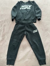 Black Nike Tracksuit,age 4-5