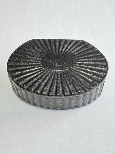 Antique victorian papier mache - papier,
