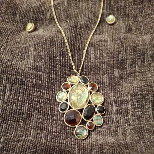 Virgin vie abstract pendant - abstract,