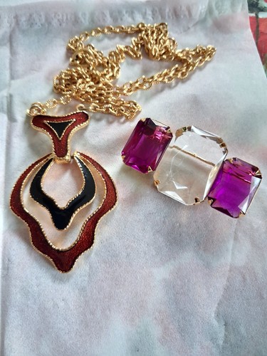 Avon jewellery pieces - avon, 2