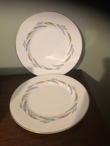 Pair beautiful royal - of,