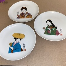 Set Of 3 Geisha Girls Side