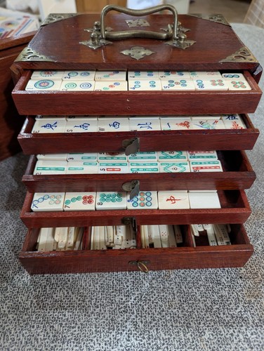 Fine chinese mah jhong set - mah-jhong,