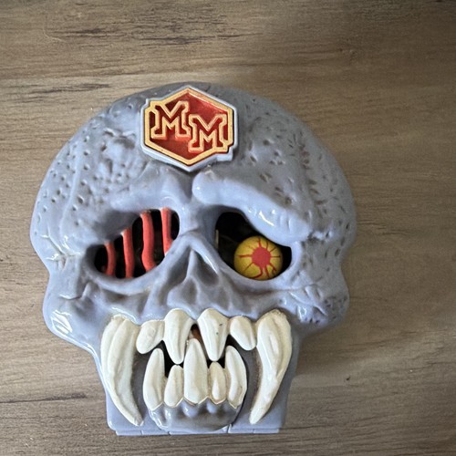 Mighty max escapes from skull - max,