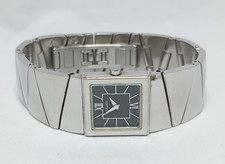 Vintage Seiko Women's Quartz Watch. 4N20-5620. Black Dial. New Battery. Rare.
