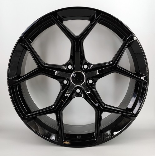 Unbranded black gloss - 22",