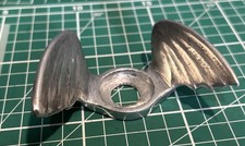 Vintage Car Small President Motometer/Calormeter wings