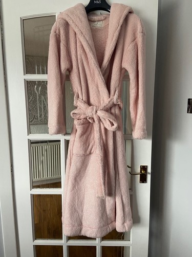 Bnwt soft pink shimmer - soft,