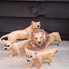 vintage set of Beswick pottery