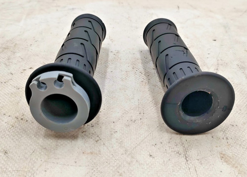 Pair knobs with gas - pair, of