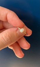 Opal ring, 9ct gold, oval