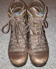 Altberg Defender Combat Boots size 8 / medium Brown genuine UK issue 