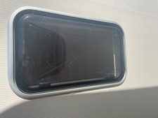 CAVAVAN/MOTORHOME WINDOW