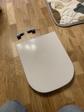 ROCA The GAP Square COMPACT Soft Close Toilet Seat & Fittings A801732002 - White