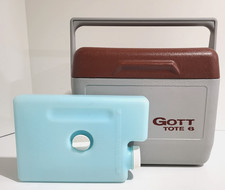 Vtg GOTT  6 QT Cooler 1806