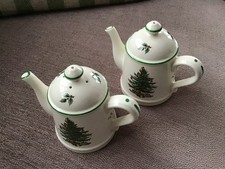 RARE NEW SPODE CHRISTMAS TREE SALT & PEPPER POT SET. IN SHAPE OF TEAPOTS. 10cm.