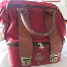 FOUR MATCHED THOMAS TAYLOR B NUMBER 2 FULL BIAS BOWLS IN CARRY BAG