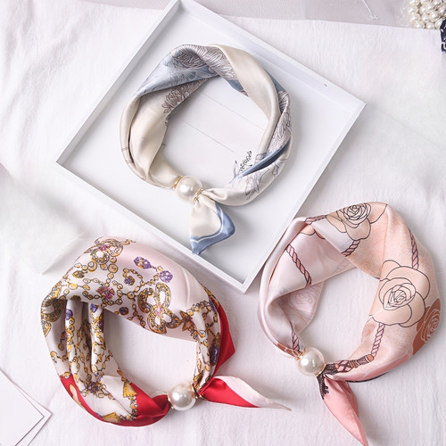 Polyester floral silk like - floral,