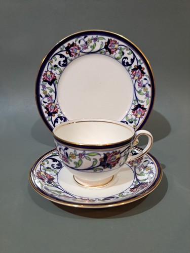 Aynsley bone china tea cup - aynsley,