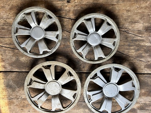 Qualcast xss41d wheel - qualcast,