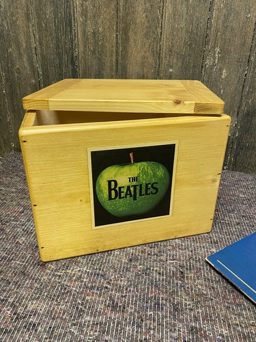 Record storage with lid inch - with,