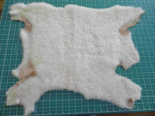 White soft curly sheepskin - white,