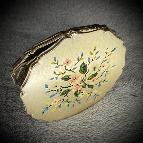 Stratton powder compact - stratton,