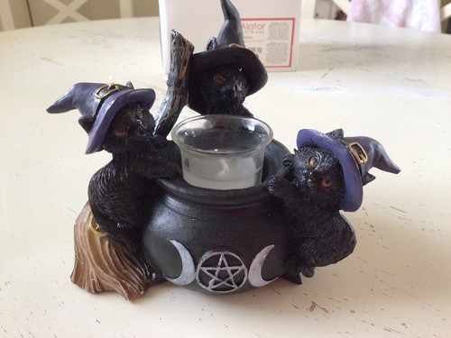 Witches cauldron tea light - witches,